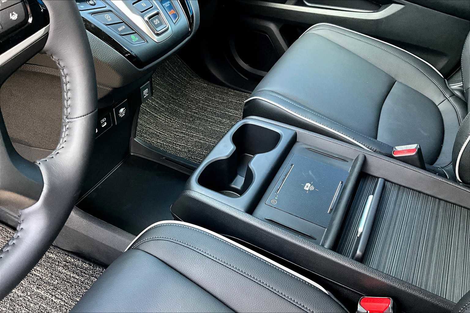 New 2026 Honda Odyssey Touring image 7