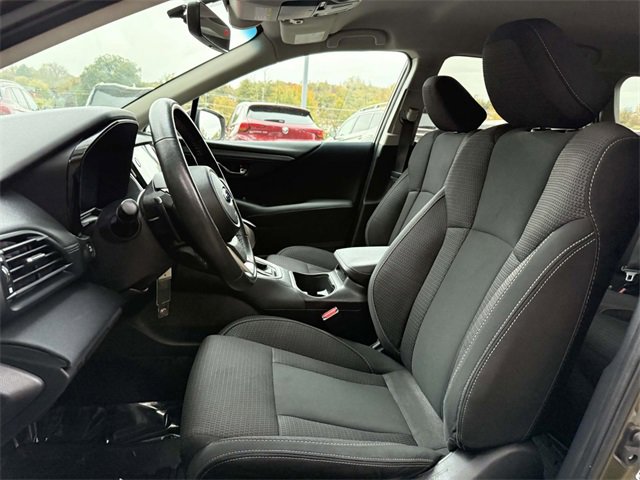 Used 2021 Subaru Outback Premium image 9