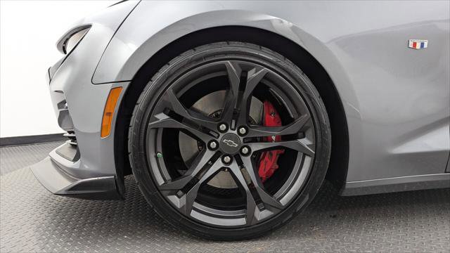 Used 2022 Chevrolet Camaro SS image 30