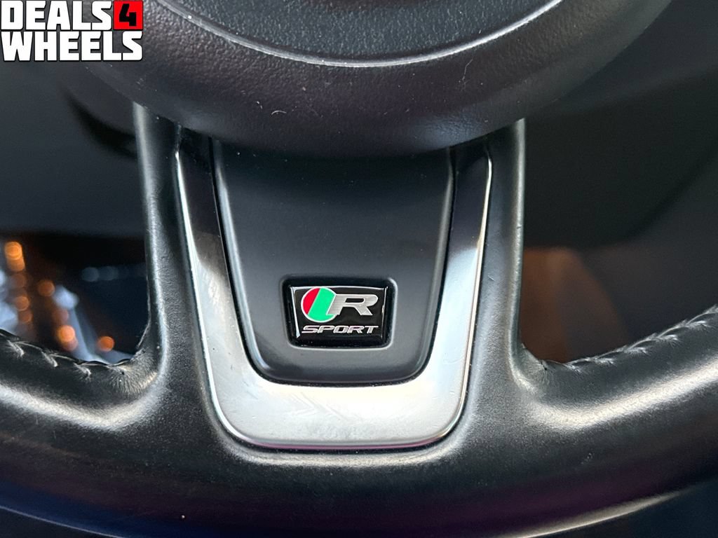 Used 2017 Jaguar F-PACE R-Sport AWD/4WD image 32