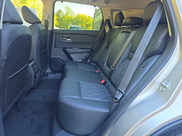 New 2026 Nissan Rogue Platinum w/ Platinum Premium Package AWD/4WD image 27