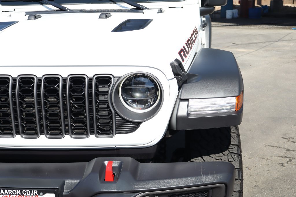 Certified 2025 Jeep Wrangler Unlimited Rubicon AWD/4WD image 8