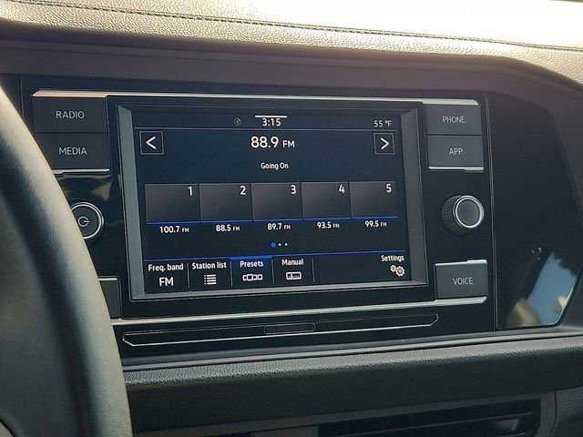 Used 2024 Volkswagen Jetta SE image 17