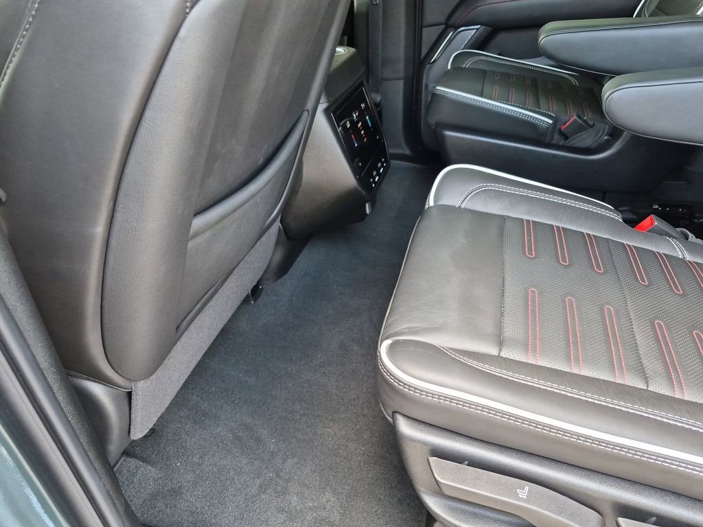 Used 2026 GMC Yukon AT4 Ultimate AWD/4WD image 39