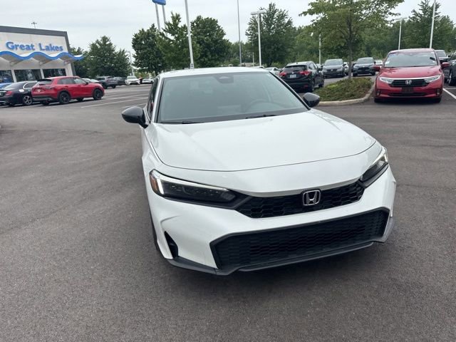Used 2025 Honda Civic Sport image 4