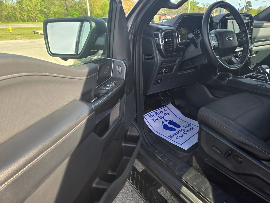 Used 2022 Ford F150 XLT w/ Equipment Group 302A High image 6
