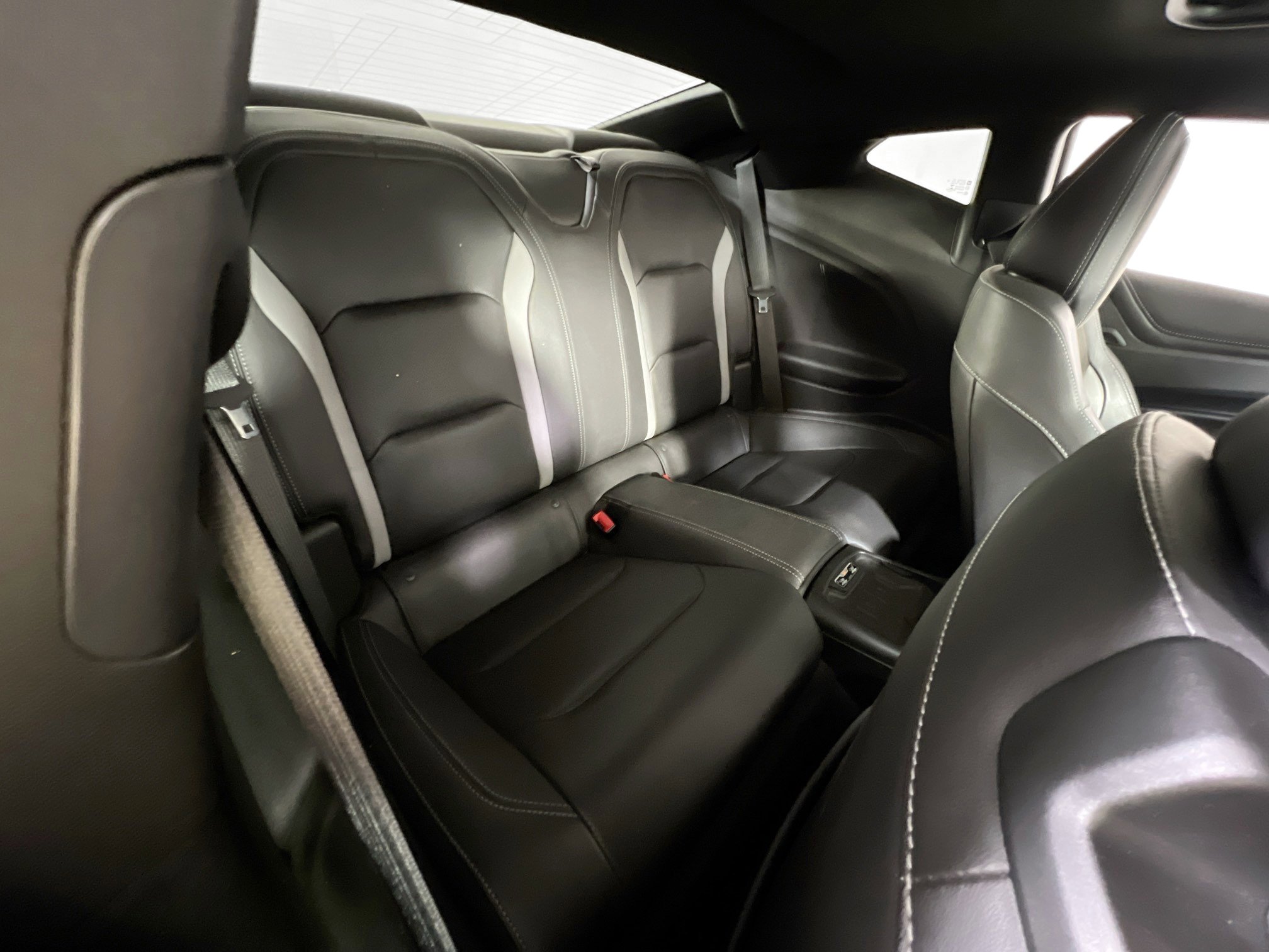 Used 2018 Chevrolet Camaro SS RWD image 26