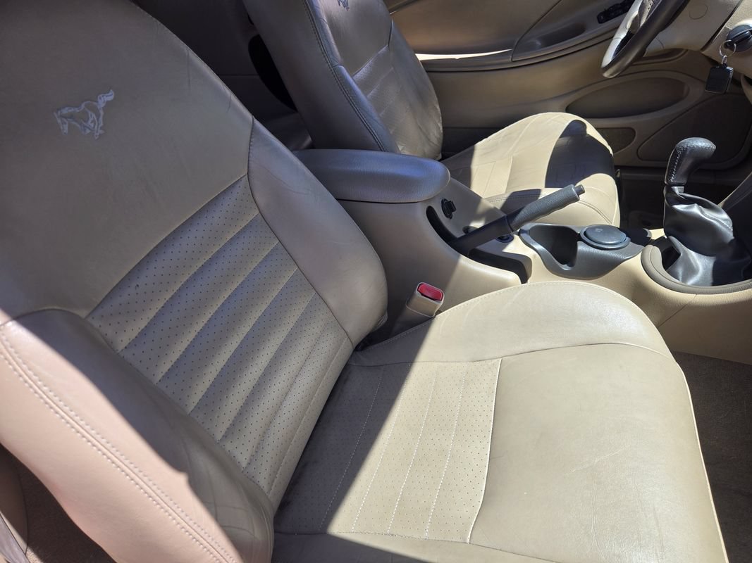 Used 2000 Ford Mustang GT RWD image 20