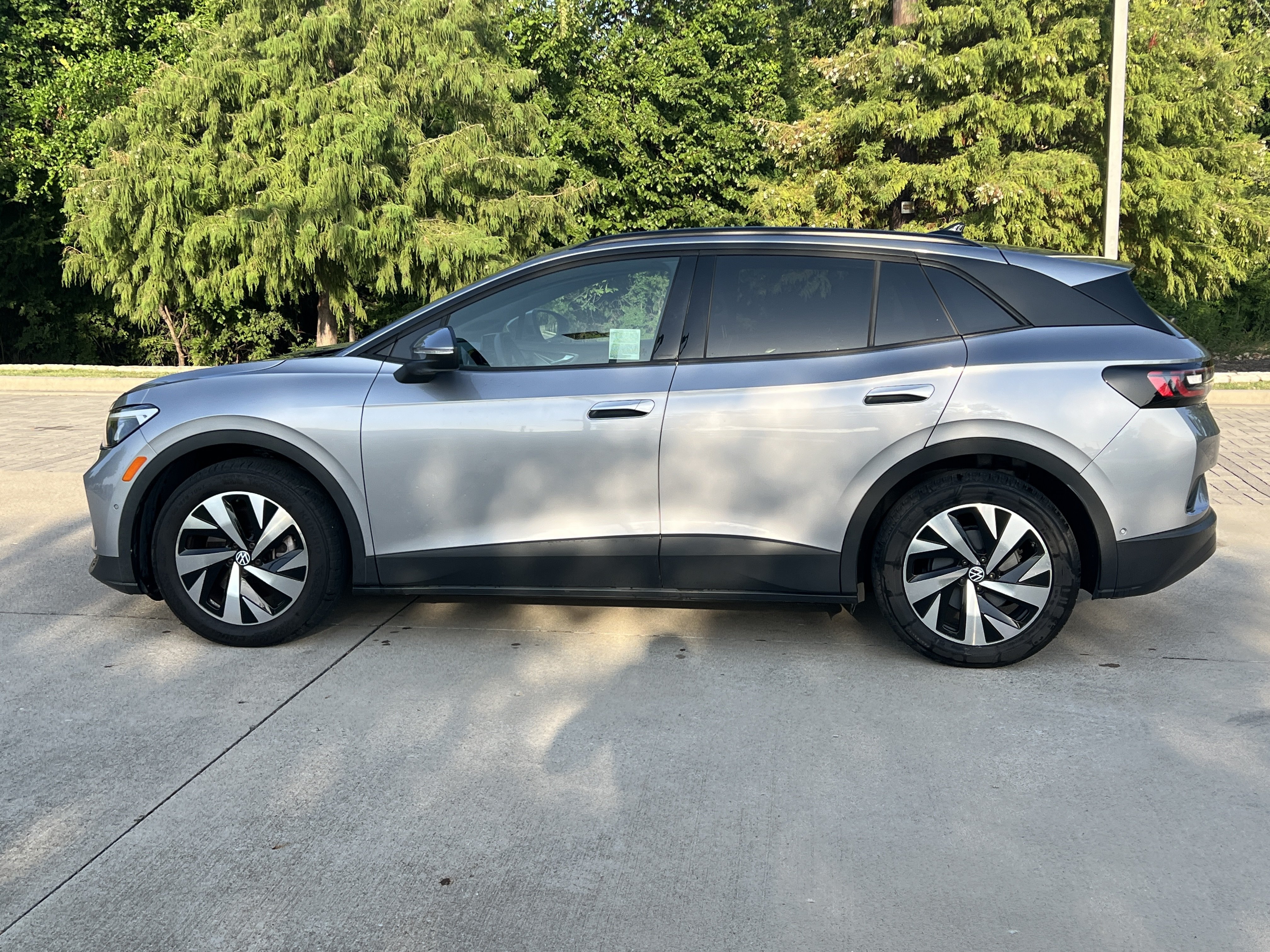 Certified 2023 Volkswagen ID.4 2WD image 6