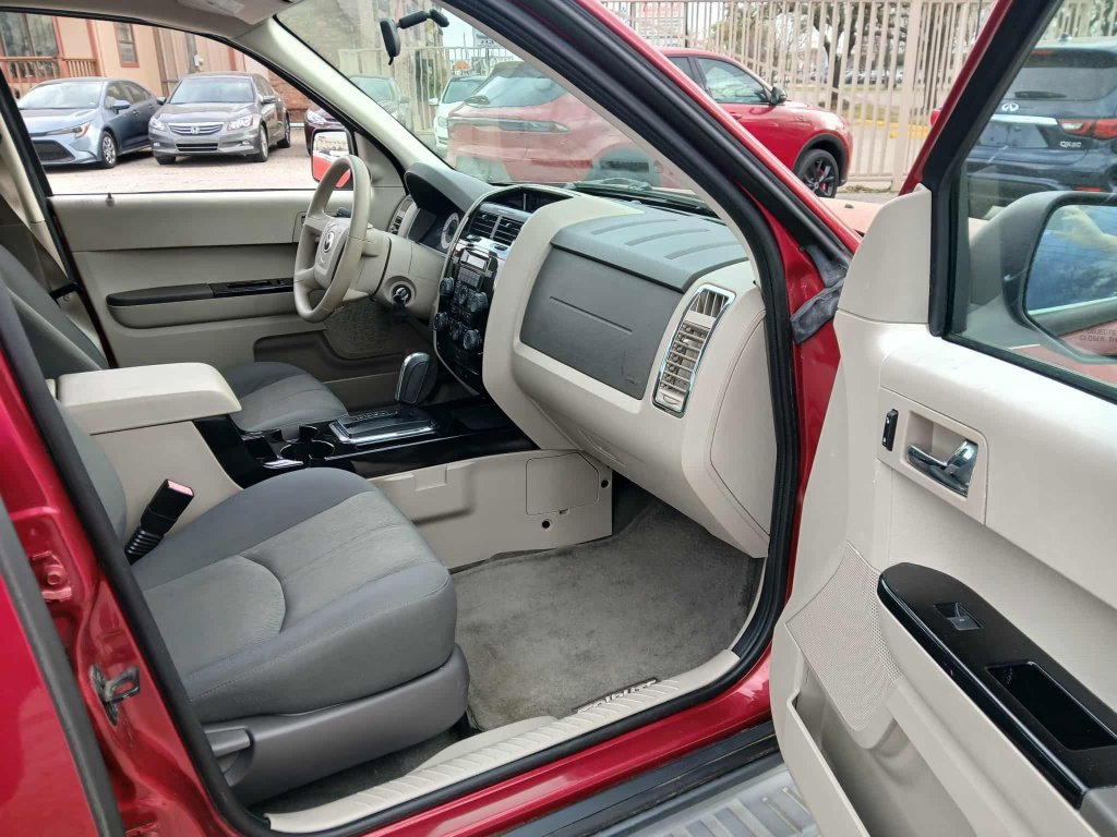 Used 2008 MAZDA Tribute i Sport image 10