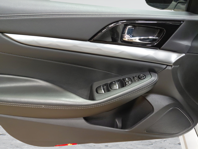 Used 2023 Nissan Maxima SV w/ Floor Mat Group FWD image 24