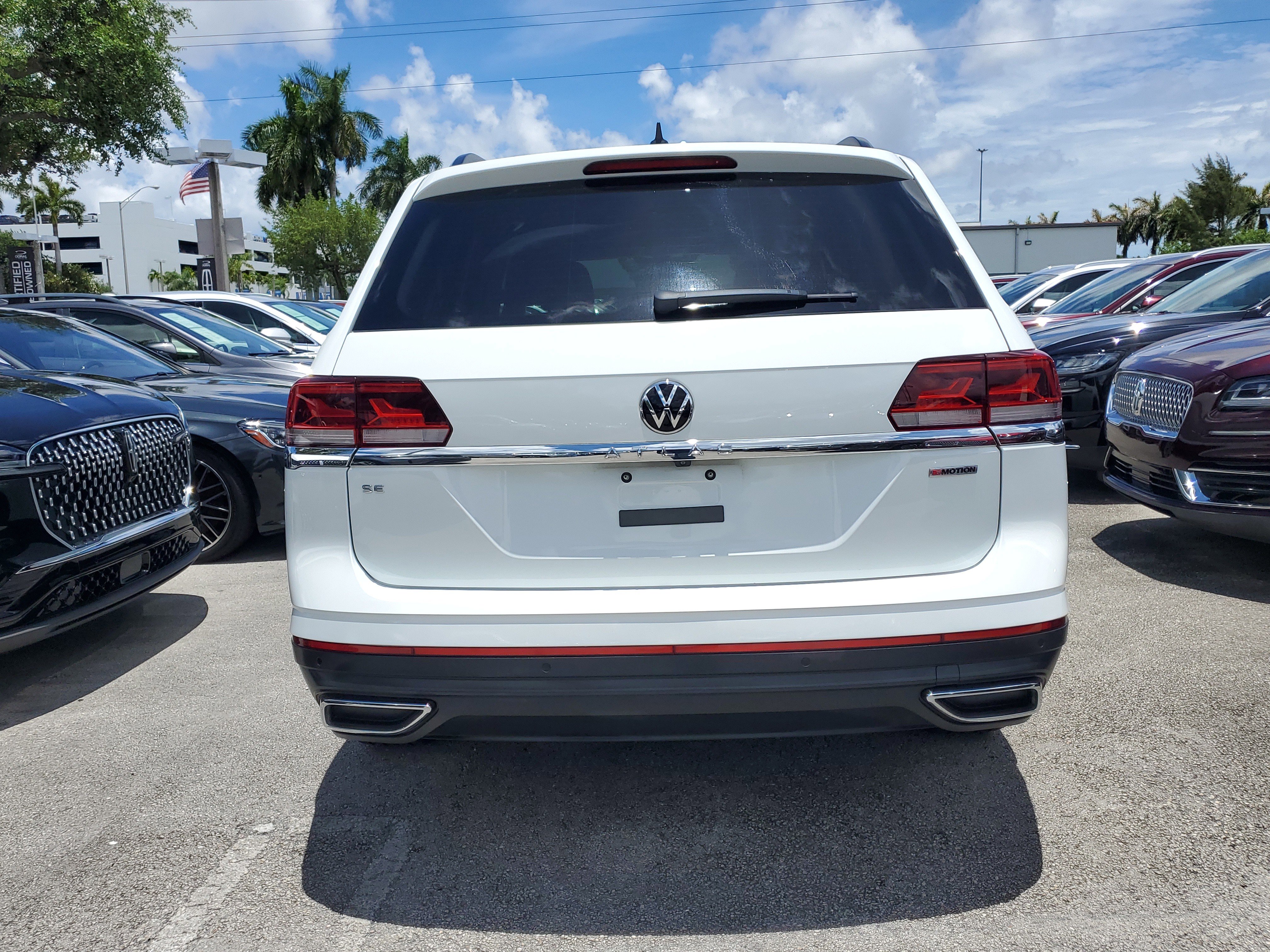 Used 2021 Volkswagen Atlas SE w/ Panoramic Sunroof Package image 5