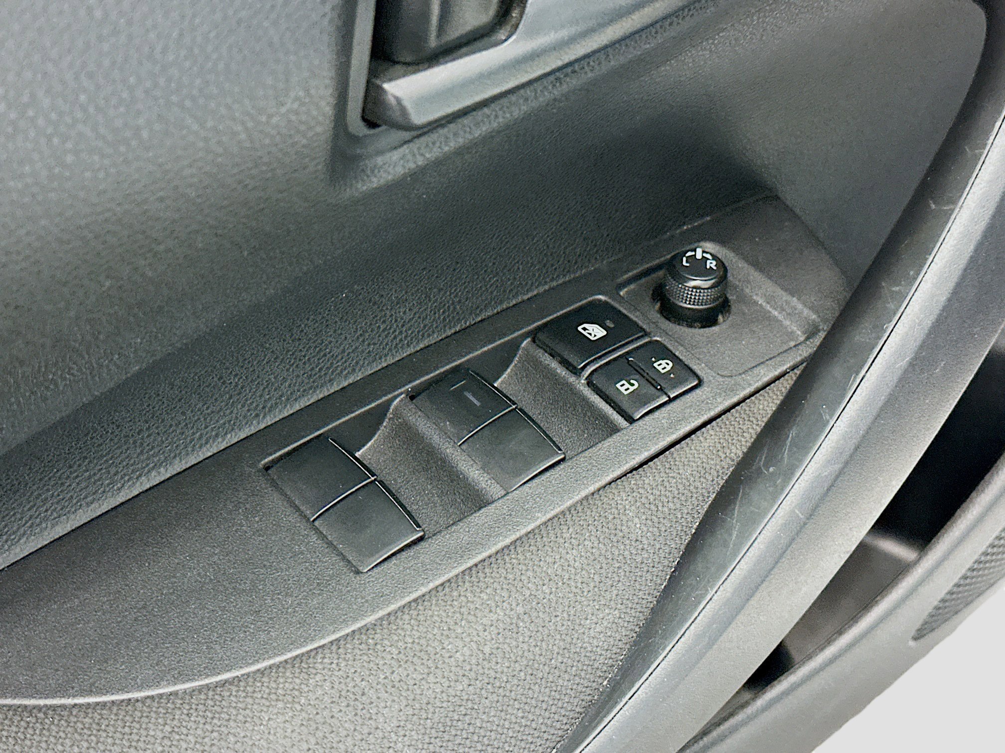 Used 2024 Toyota Corolla LE image 15