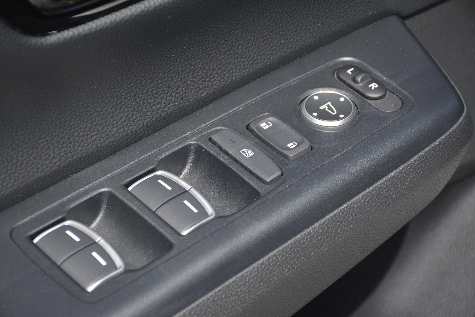 Used 2023 Honda CR-V EX-L image 13