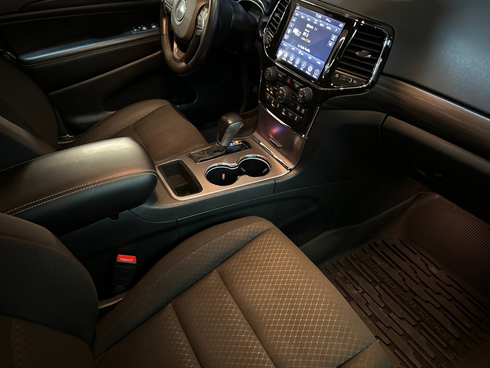Certified 2021 Jeep Grand Cherokee Freedom Edition RWD image 14