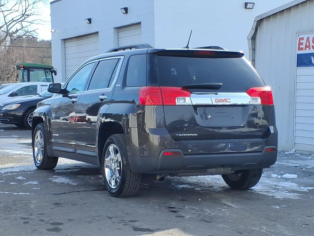 Used 2013 GMC Terrain SLE w/ Chrome Package FWD image 3
