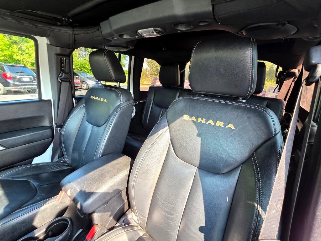Used 2014 Jeep Wrangler Unlimited Sahara w/ Dual Top Group image 17