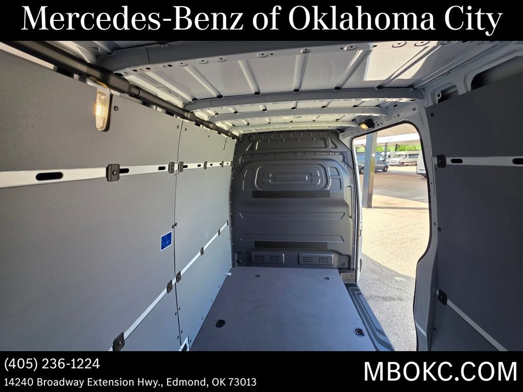 Used 2026 Mercedes-Benz Sprinter 2500 image 6
