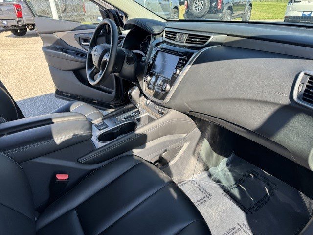 Used 2023 Nissan Murano SV w/ SV Midnight Edition Package image 34