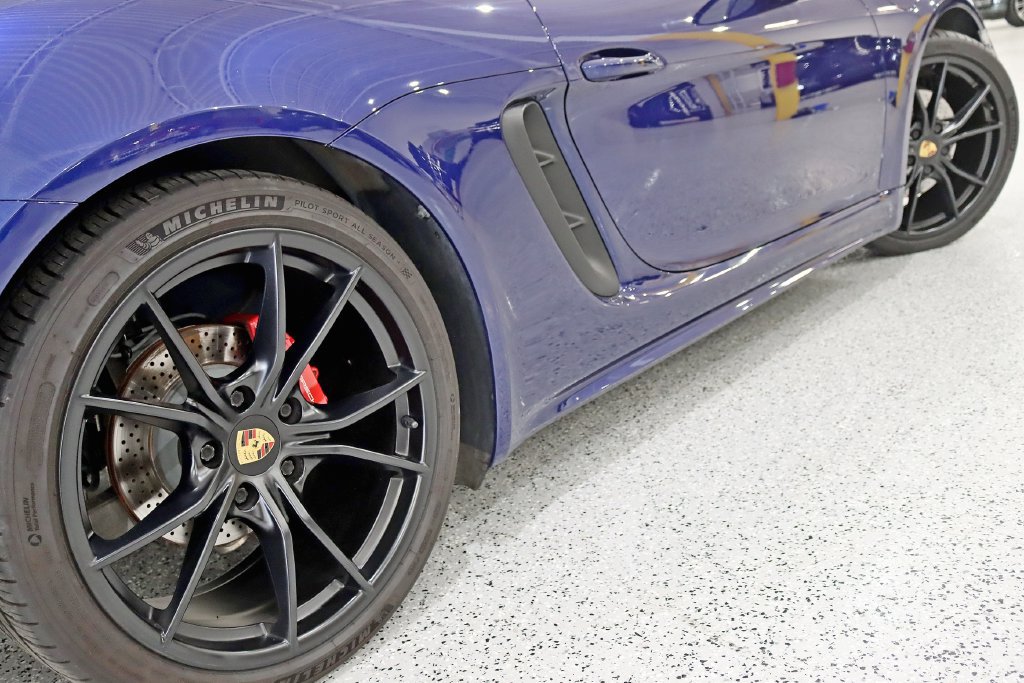 Used 2022 Porsche 718 Cayman S RWD image 13