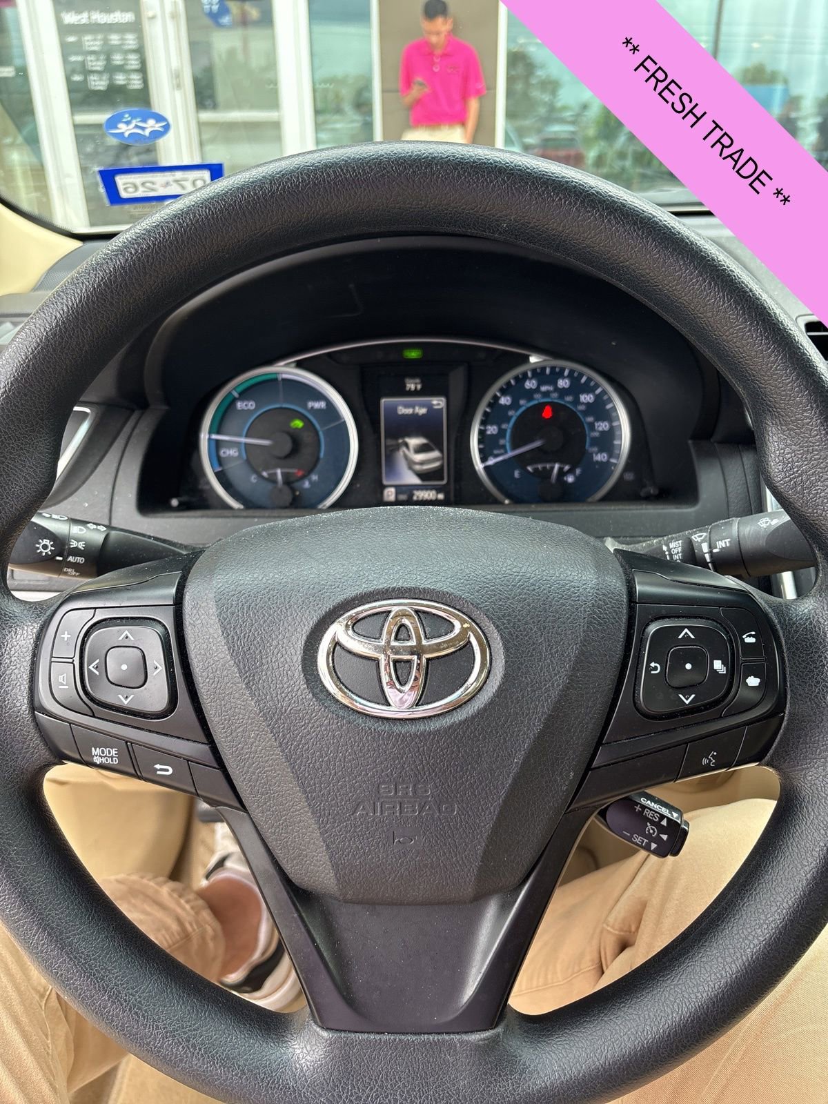 Used 2016 Toyota Camry LE image 7