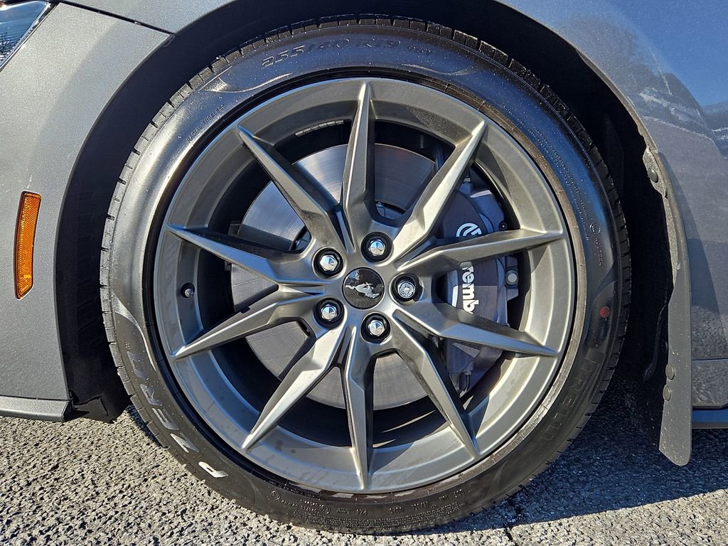 Used 2025 Ford Mustang Dark Horse image 8