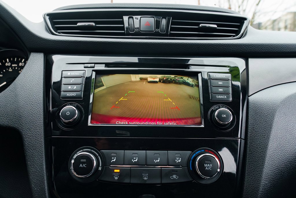 Used 2021 Nissan Rogue Sport S image 14