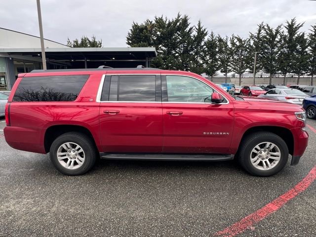 Used 2015 Chevrolet Suburban LT w/ Luxury Package image 8