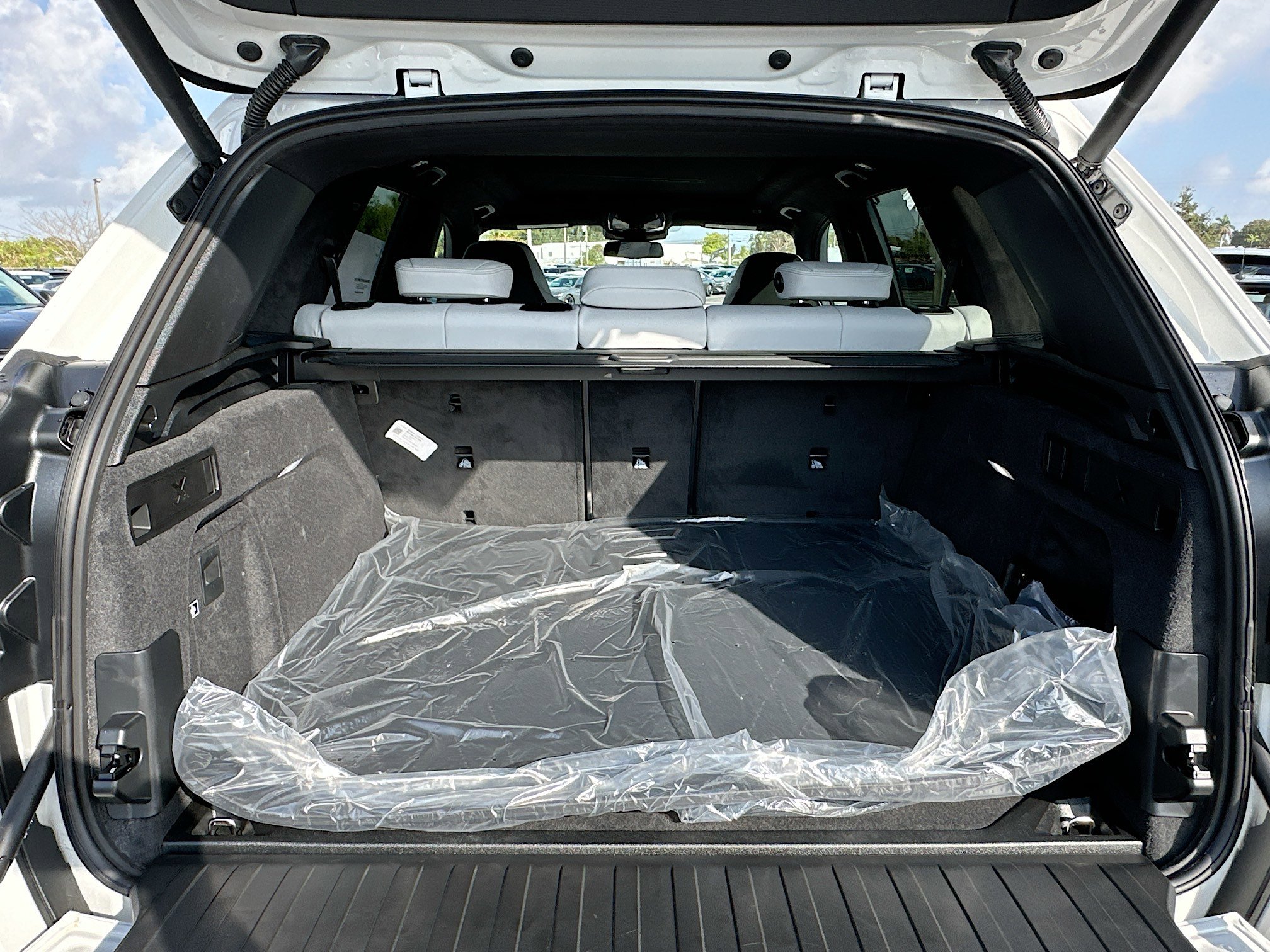 New 2026 BMW X5 M Competition w/ Executive Package AWD/4WD image 21