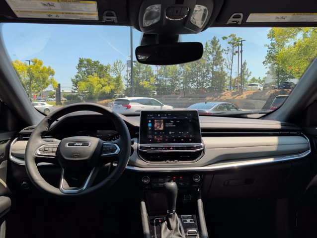 Used 2023 Jeep Compass Limited AWD/4WD image 23