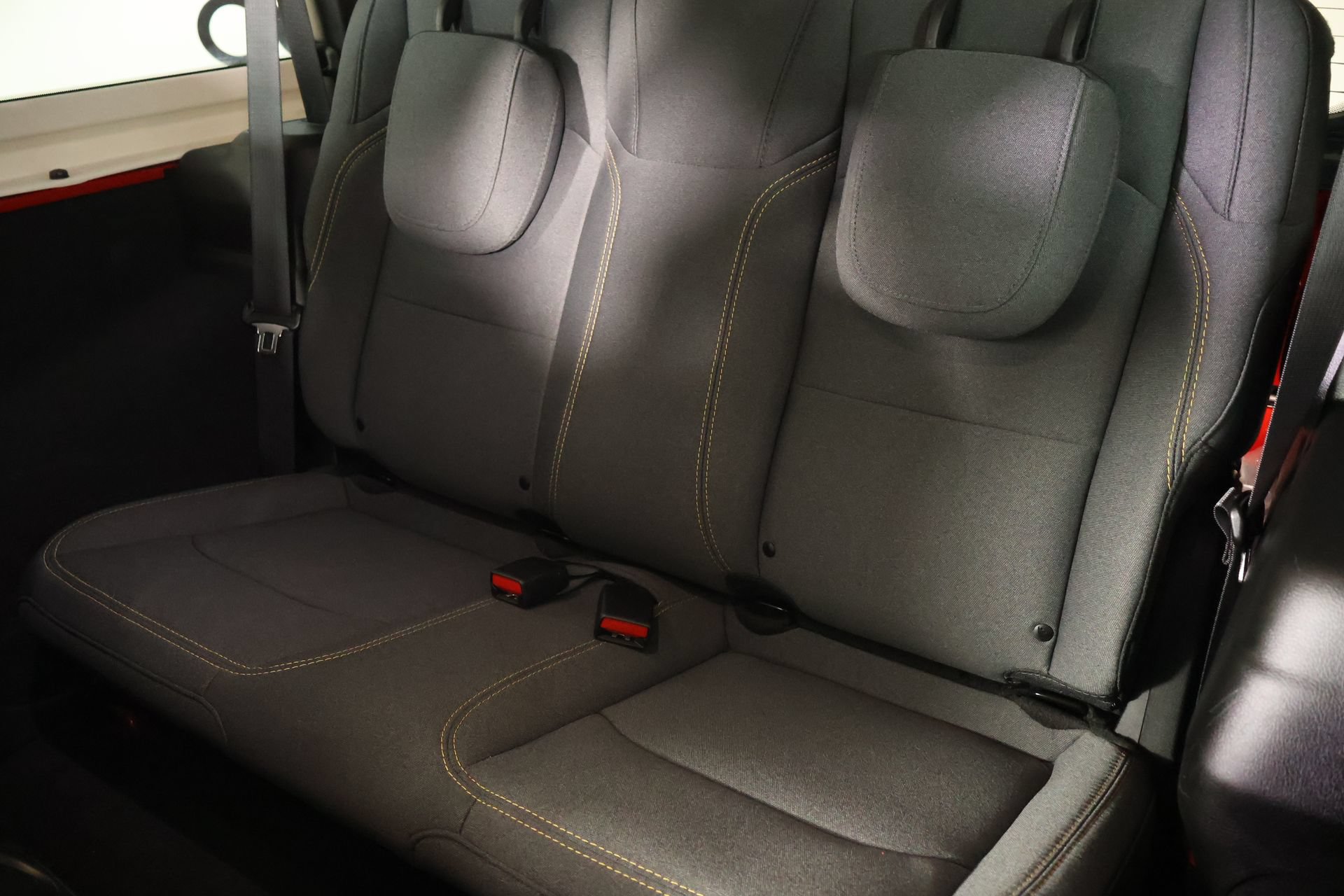 Used 2025 Jeep Wrangler Sport AWD/4WD image 12