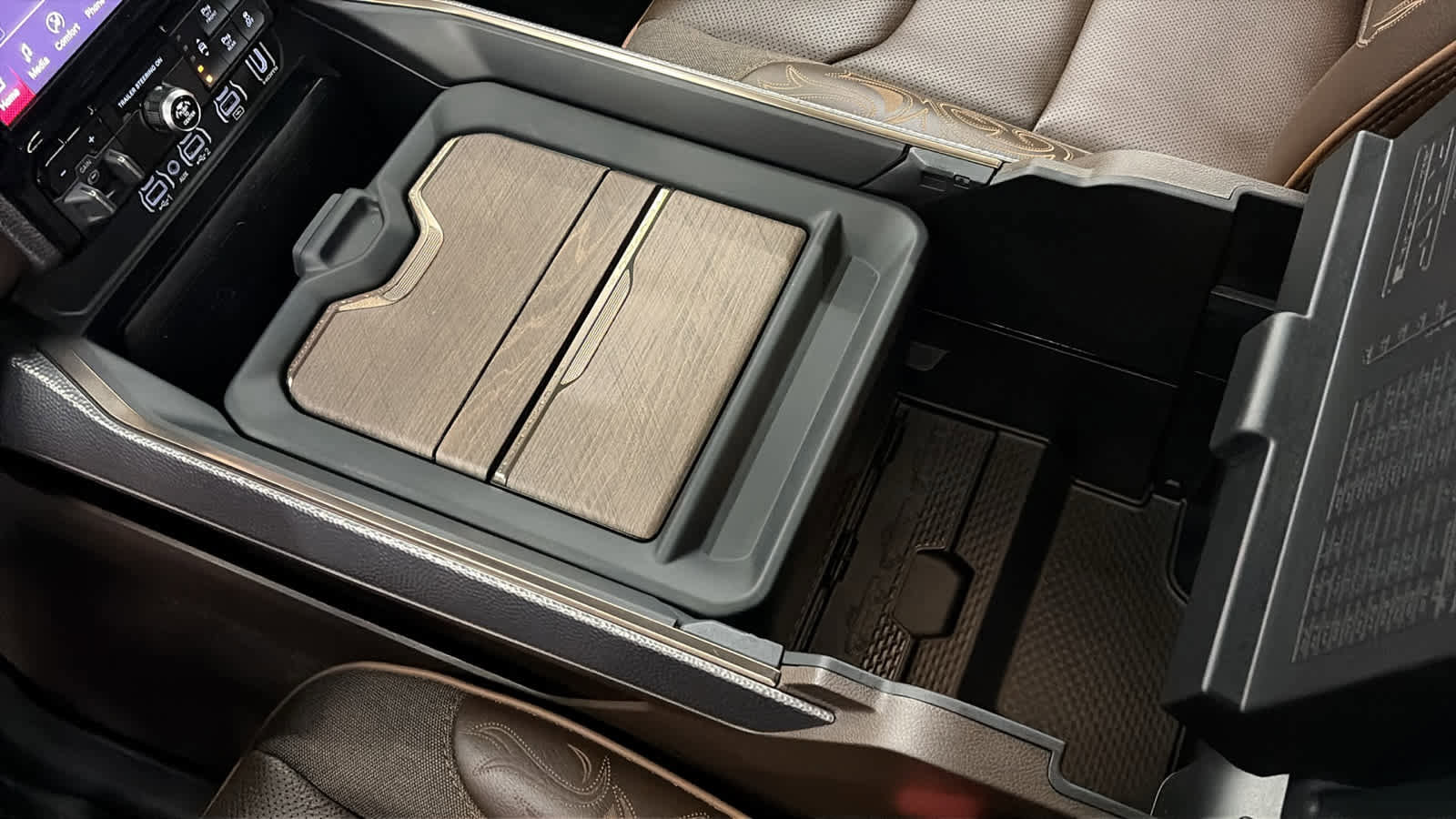 Used 2025 RAM 1500 Limited w/ Off Road Group image 21