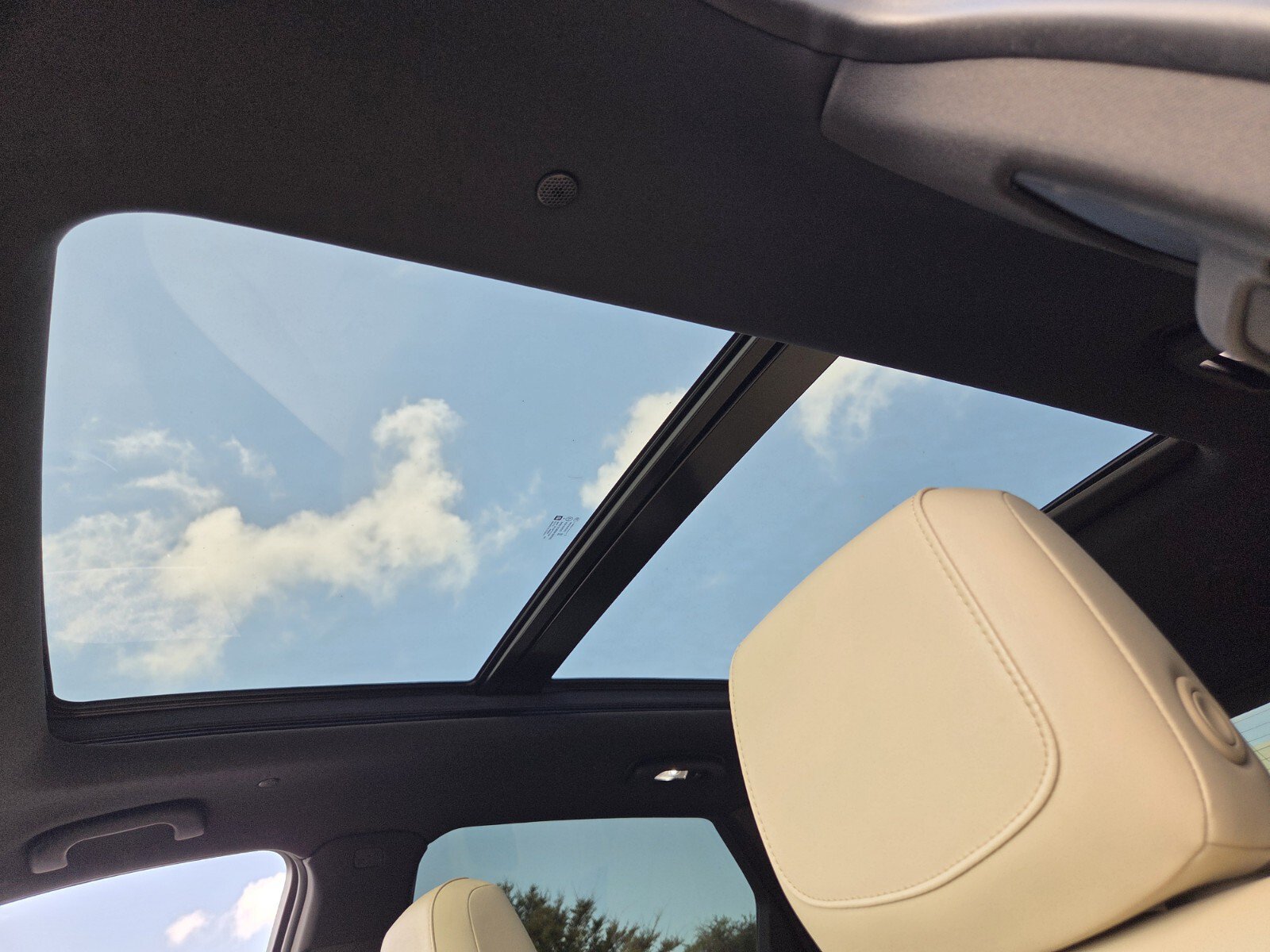 Used 2019 Cadillac XT5 Luxury FWD image 20