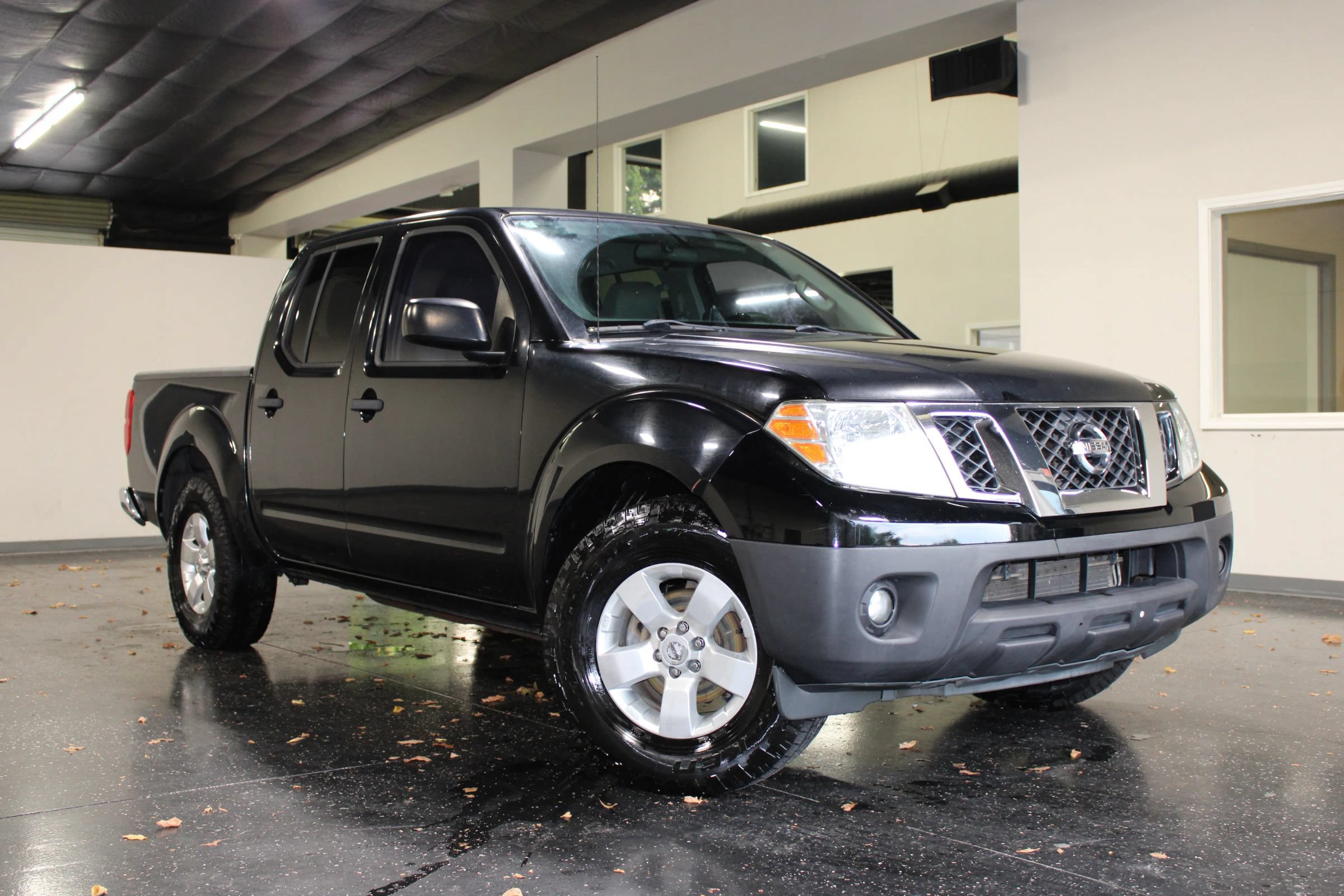 Used 2012 Nissan Frontier SV RWD image 29