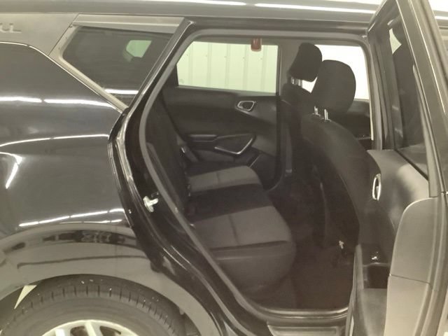 Used 2020 Kia Soul S FWD image 9