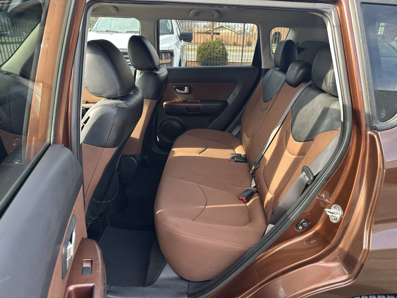 Used 2012 Kia Soul ! w/ Red Rock Special Edition Pkg image 12