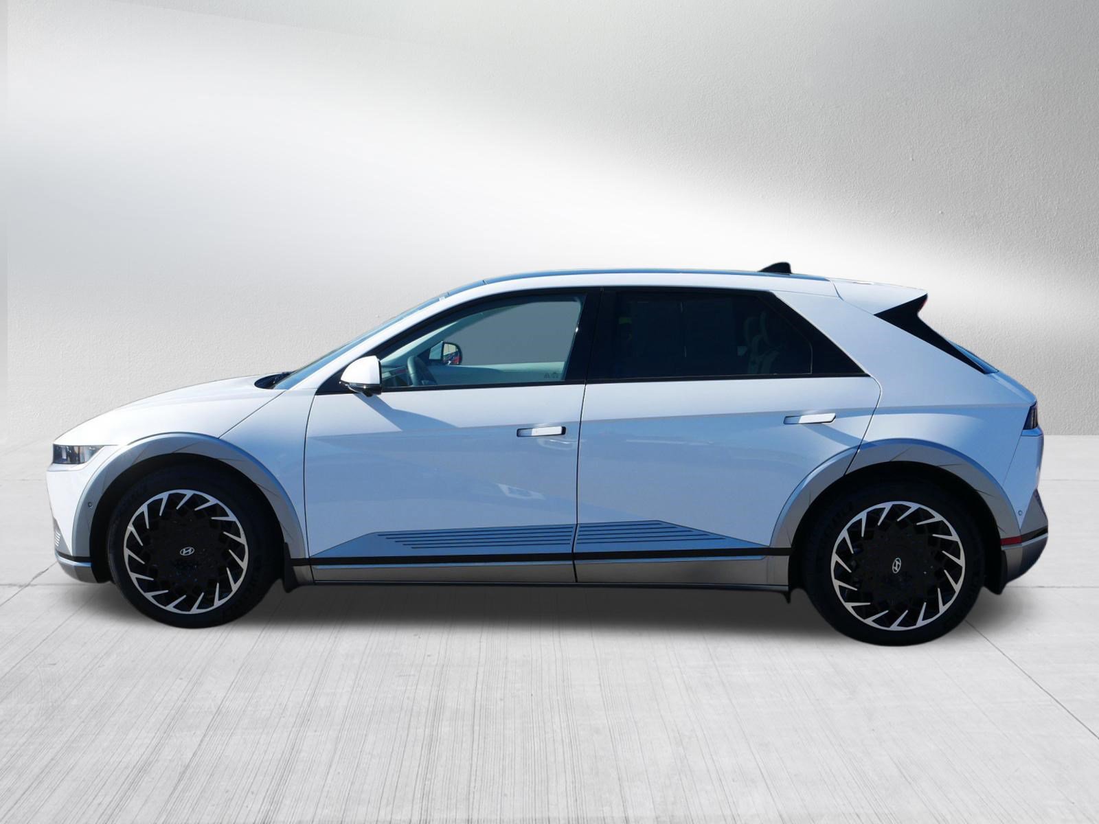 Certified 2023 Hyundai Ioniq 5 Limited w/ Cargo Package AWD/4WD image 4