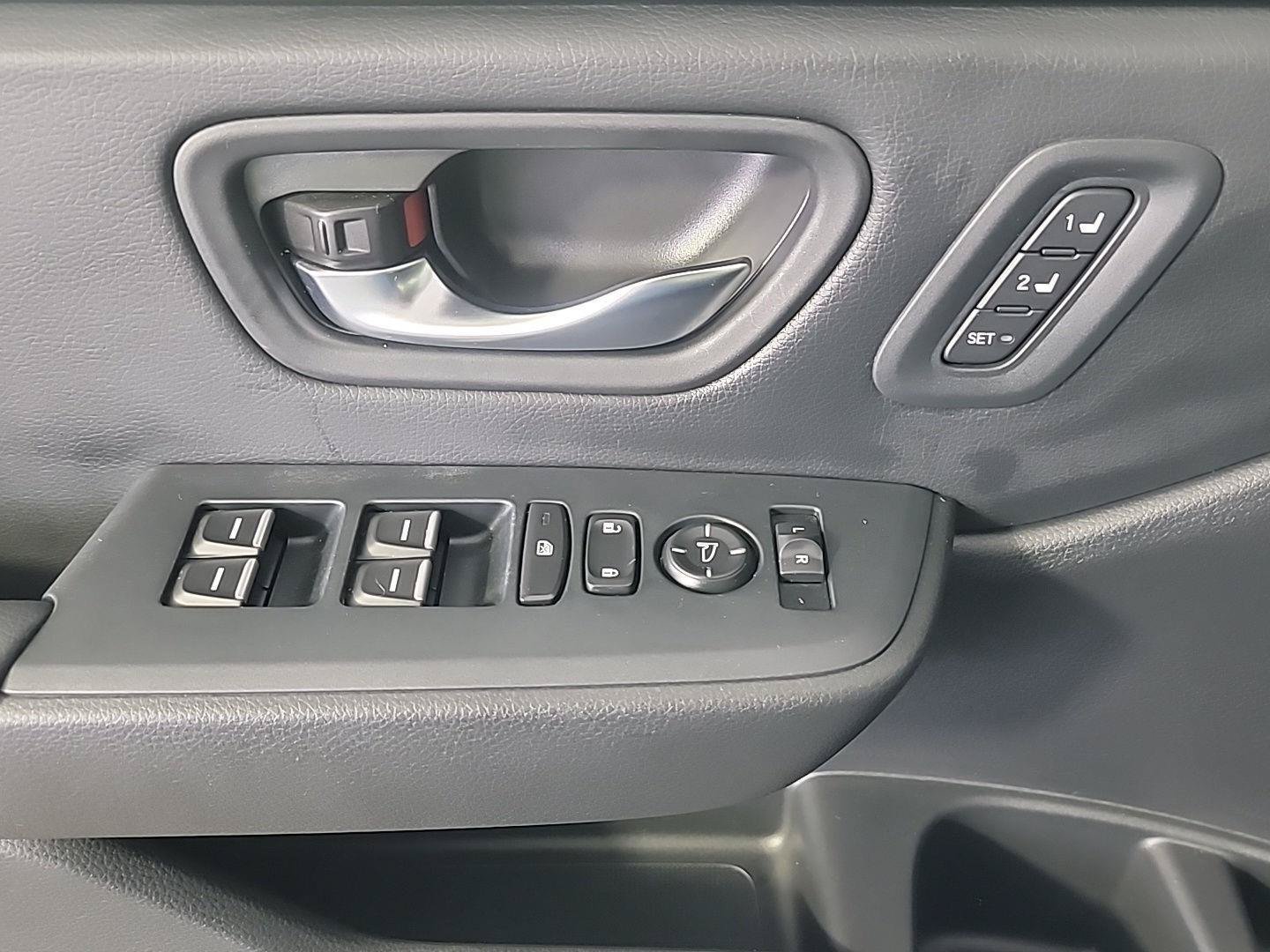 Certified 2025 Honda Pilot EX-L image 27