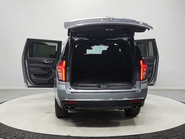 Used 2023 Chevrolet Suburban Premier AWD/4WD image 15