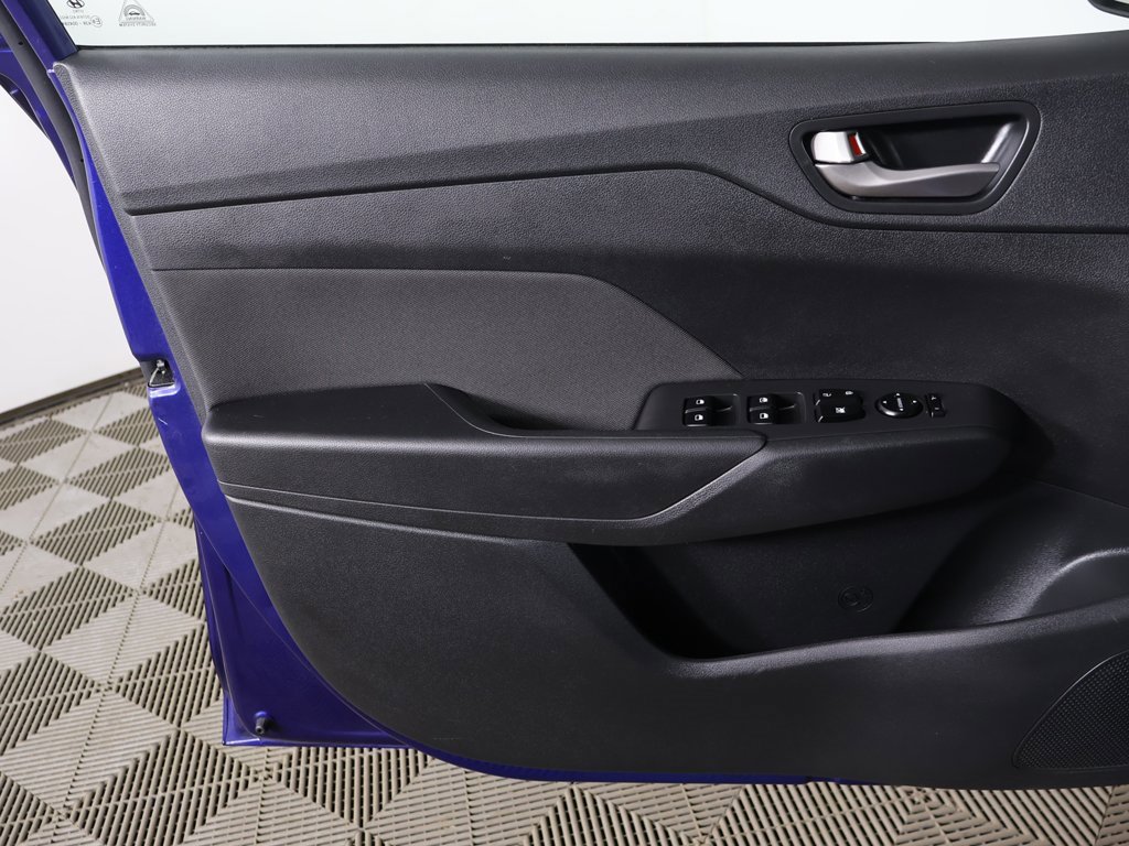 Used 2020 Hyundai Accent SEL image 16