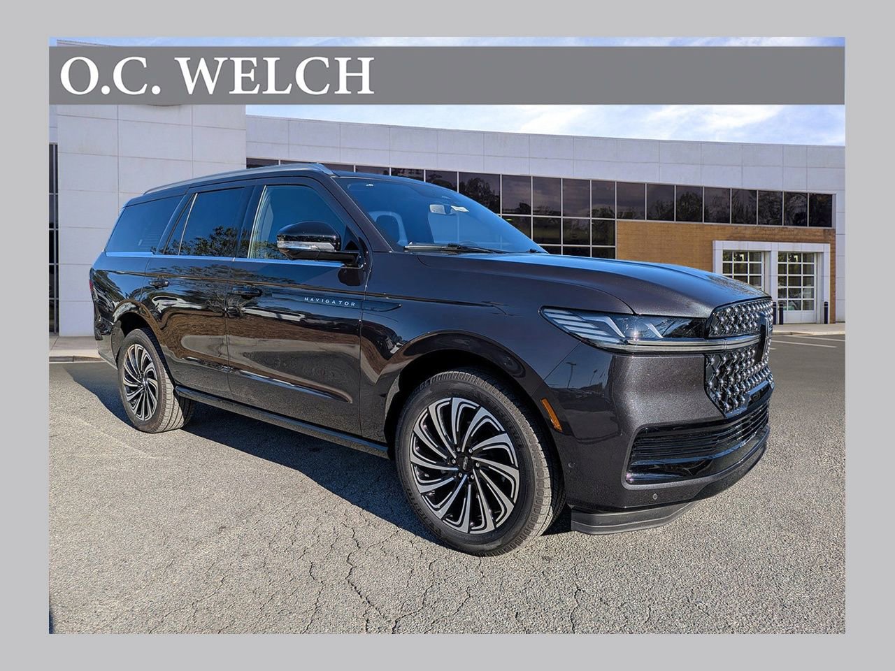 Certified 2025 Lincoln Navigator Black Label image 1