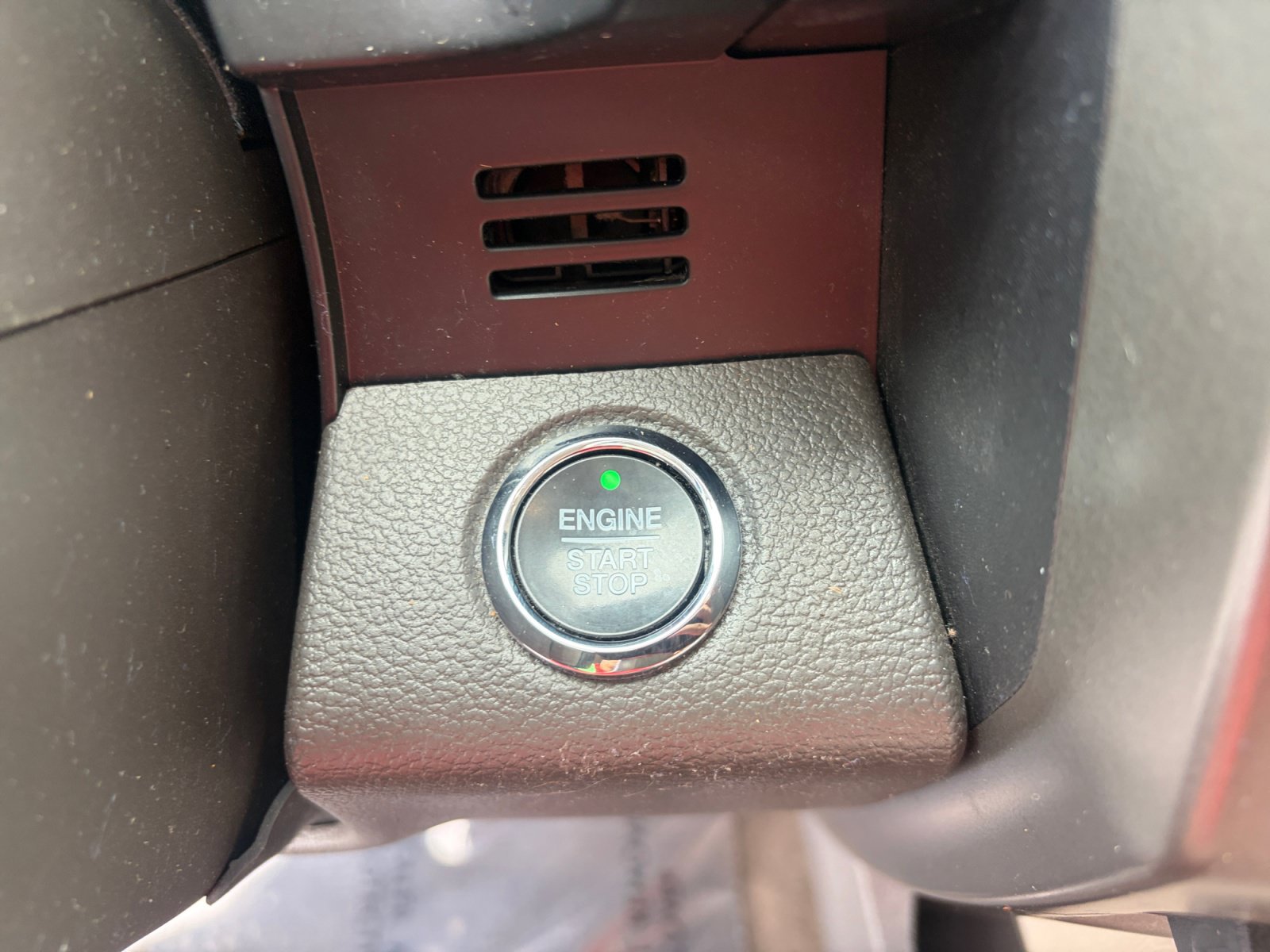 Used 2020 Ford Expedition Max XLT w/ Equipment Group 202A AWD/4WD image 24