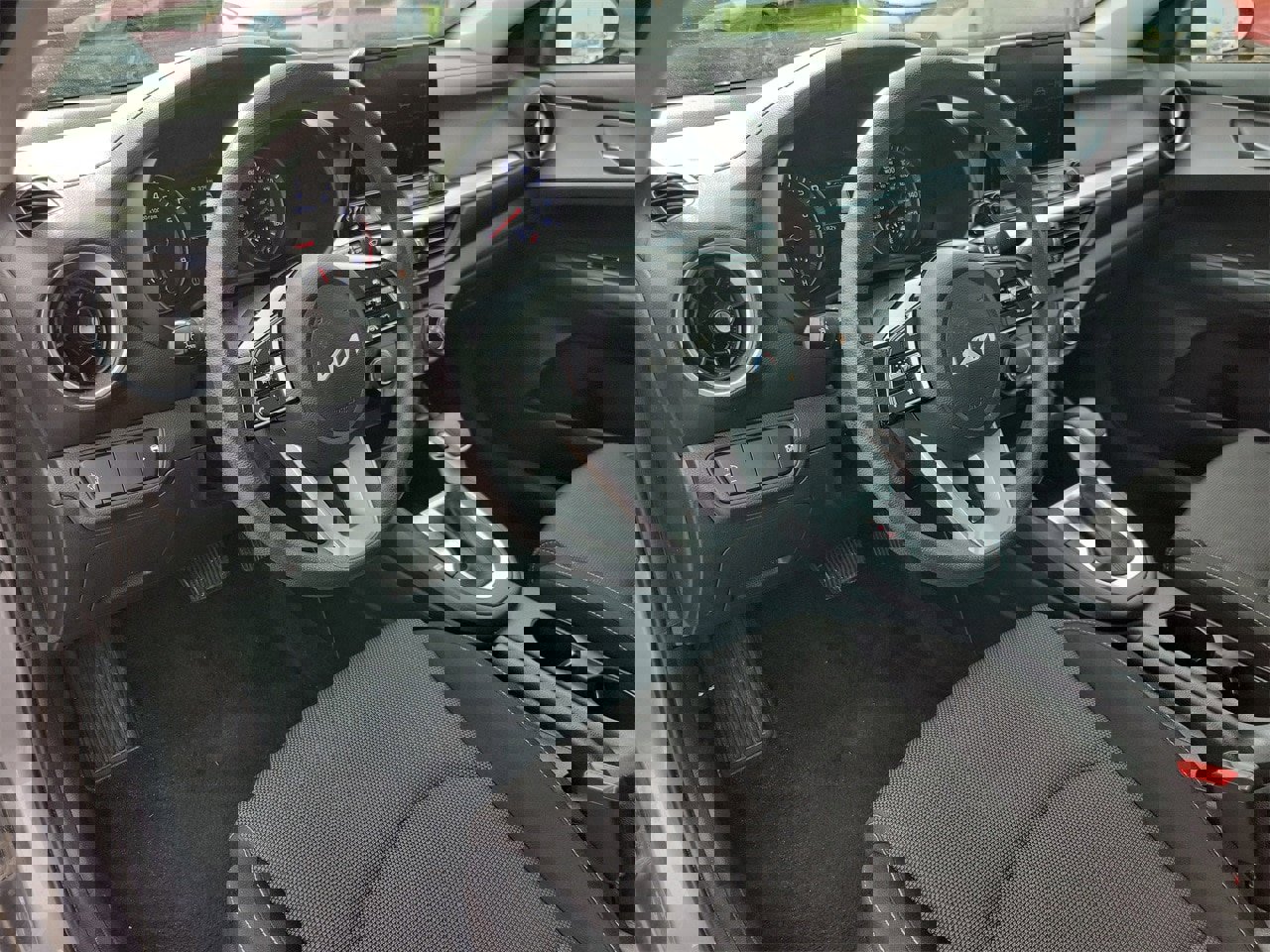 Used 2024 Kia Forte LXS image 14