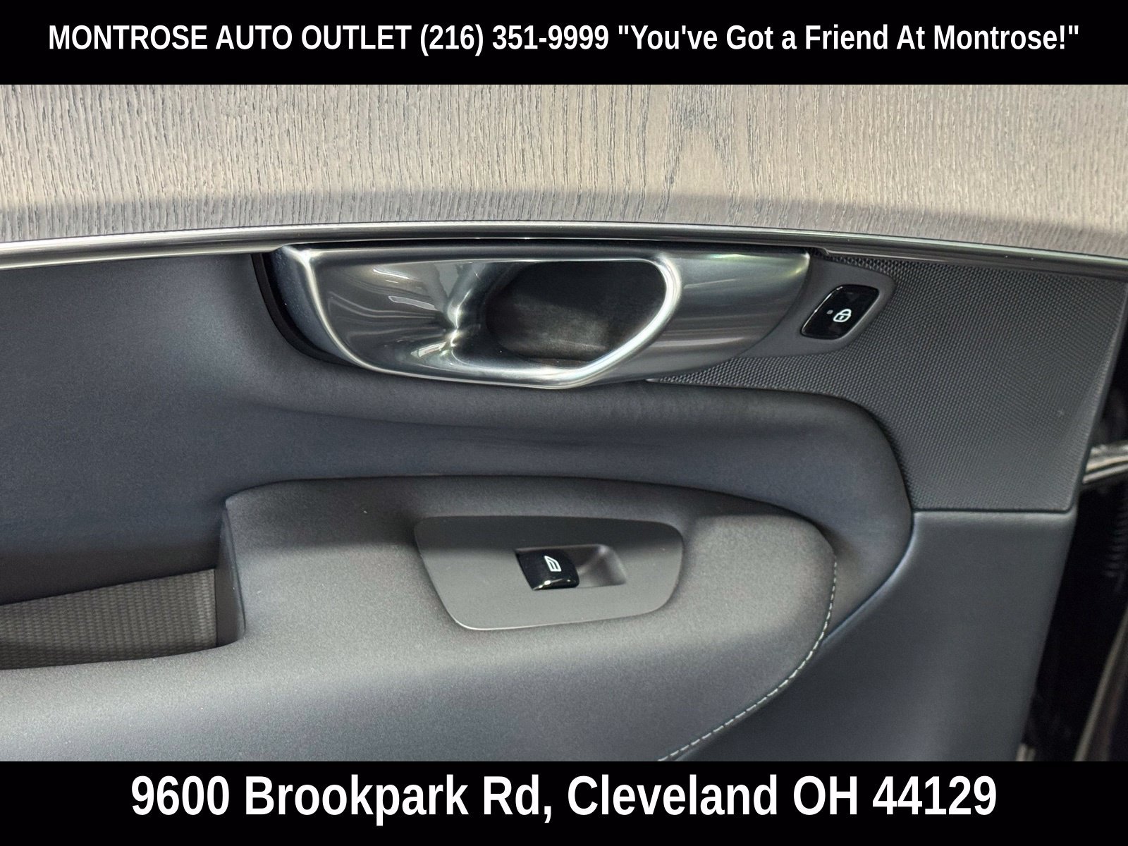 Certified 2025 Volvo XC90 B6 Ultra w/ Protection Package Premier AWD/4WD image 39