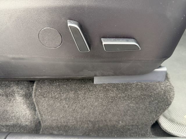 Used 2021 Tesla Model Y Performance image 34