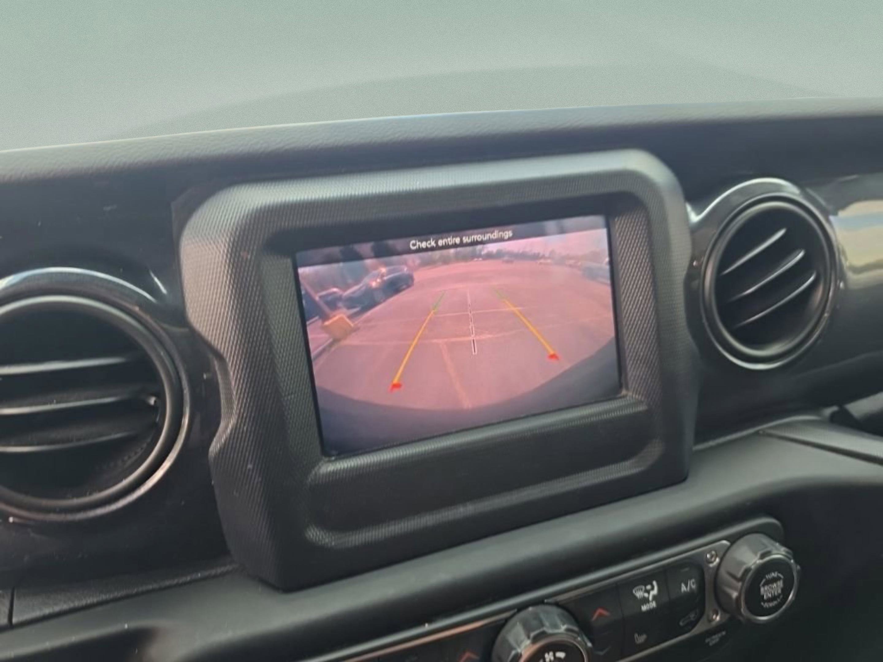 Used 2020 Jeep Wrangler Unlimited Sport image 25