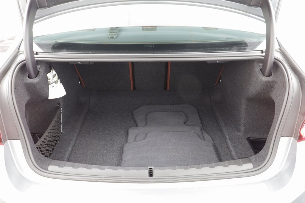 Certified 2025 BMW 330i xDrive Sedan image 18