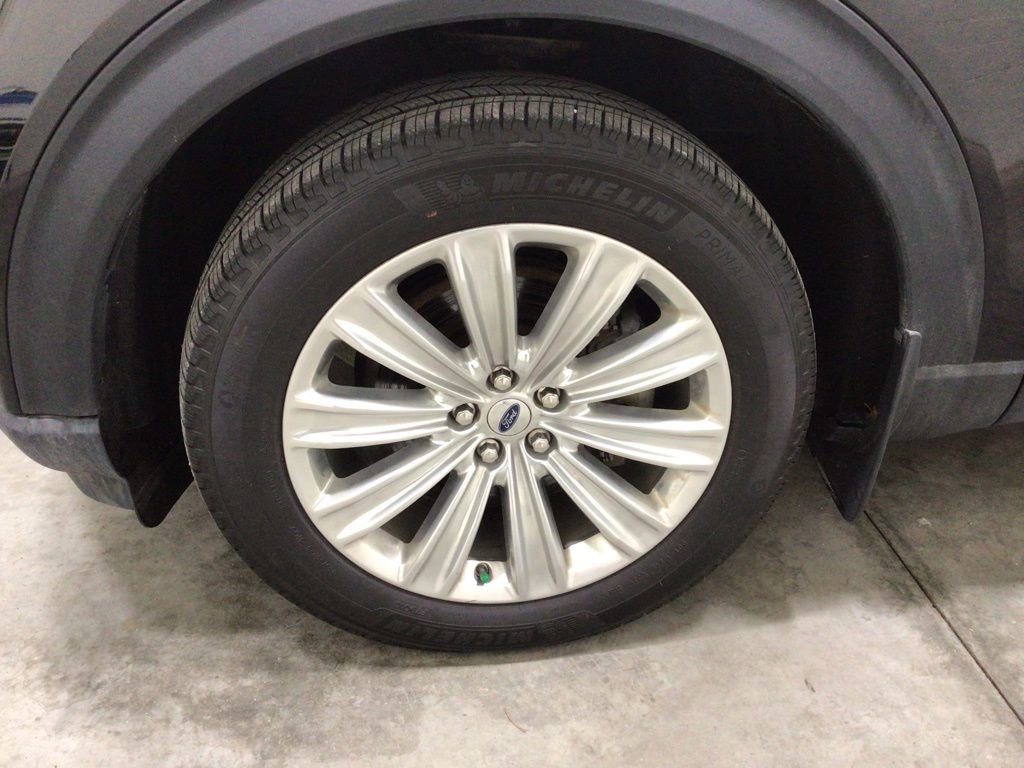 Used 2022 Ford Explorer Limited image 8