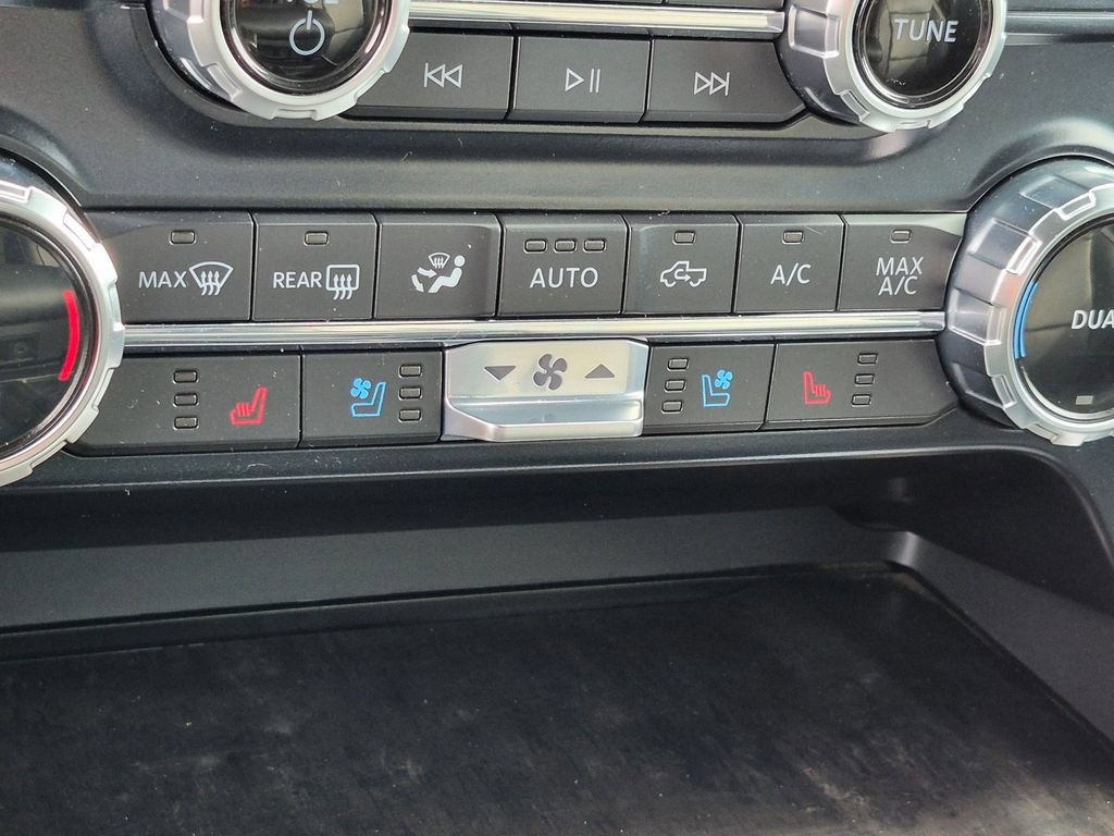 Used 2022 Ford F150 Lariat AWD/4WD image 18
