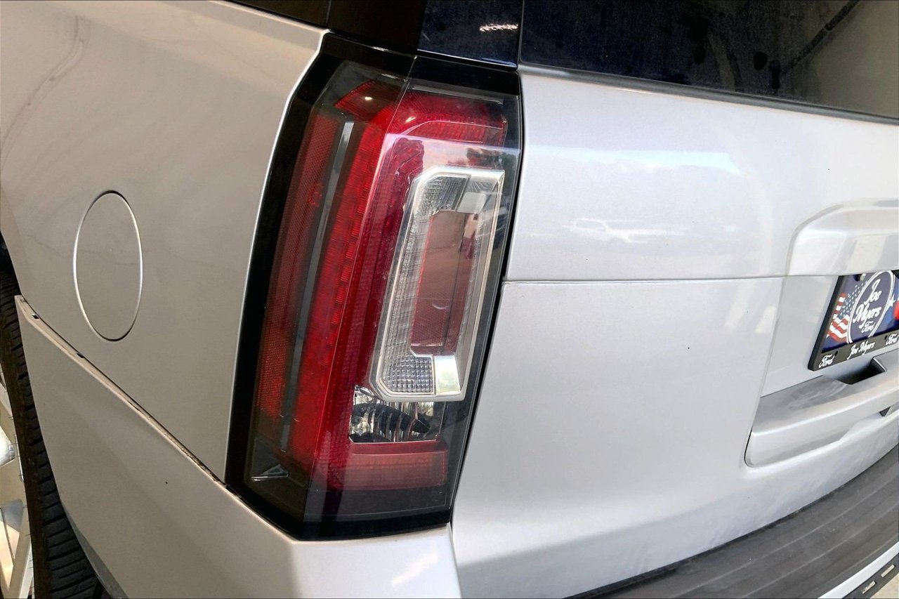 Used 2018 GMC Yukon SLE w/ SLE Value Package RWD image 13